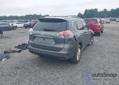 2015 Nissan Rogue Sv z USA, uszkodzony, nr VIN 5N1AT2MK8FC798219
